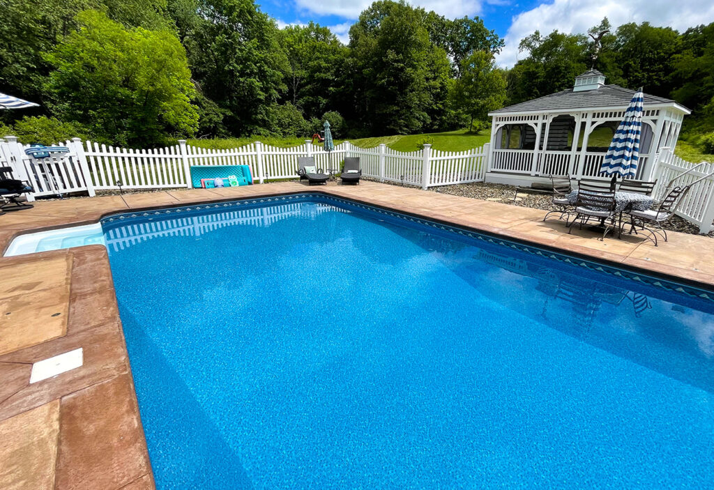 Mountain Mosaic with Mosaic Light Blue