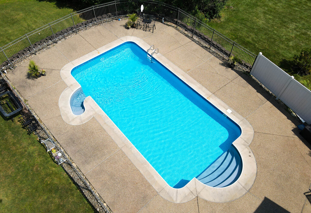 Island Wave with Terrazo Caribbean Inground Vinyl Liner