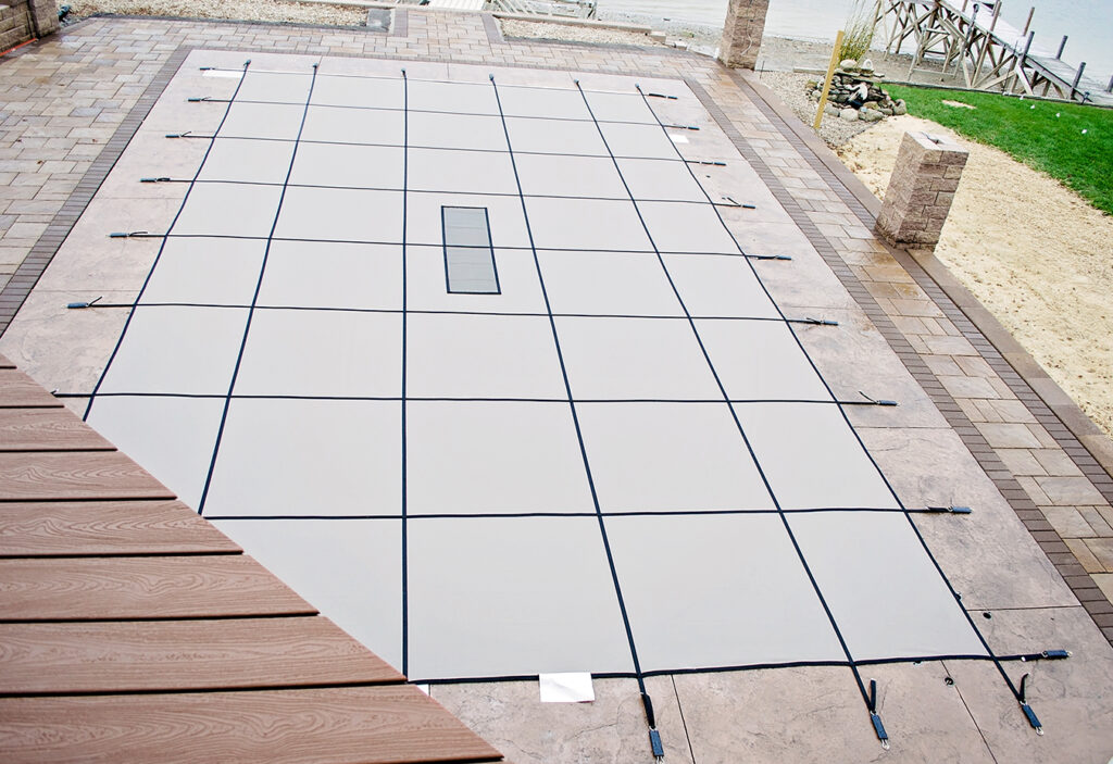 HYPERLITE COMMERCIAL SAFETY COVER