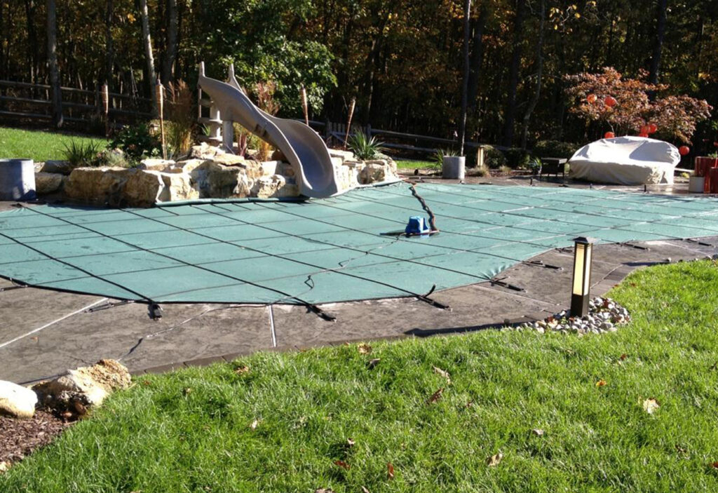 HYPERLITE COMMERCIAL SAFETY COVER